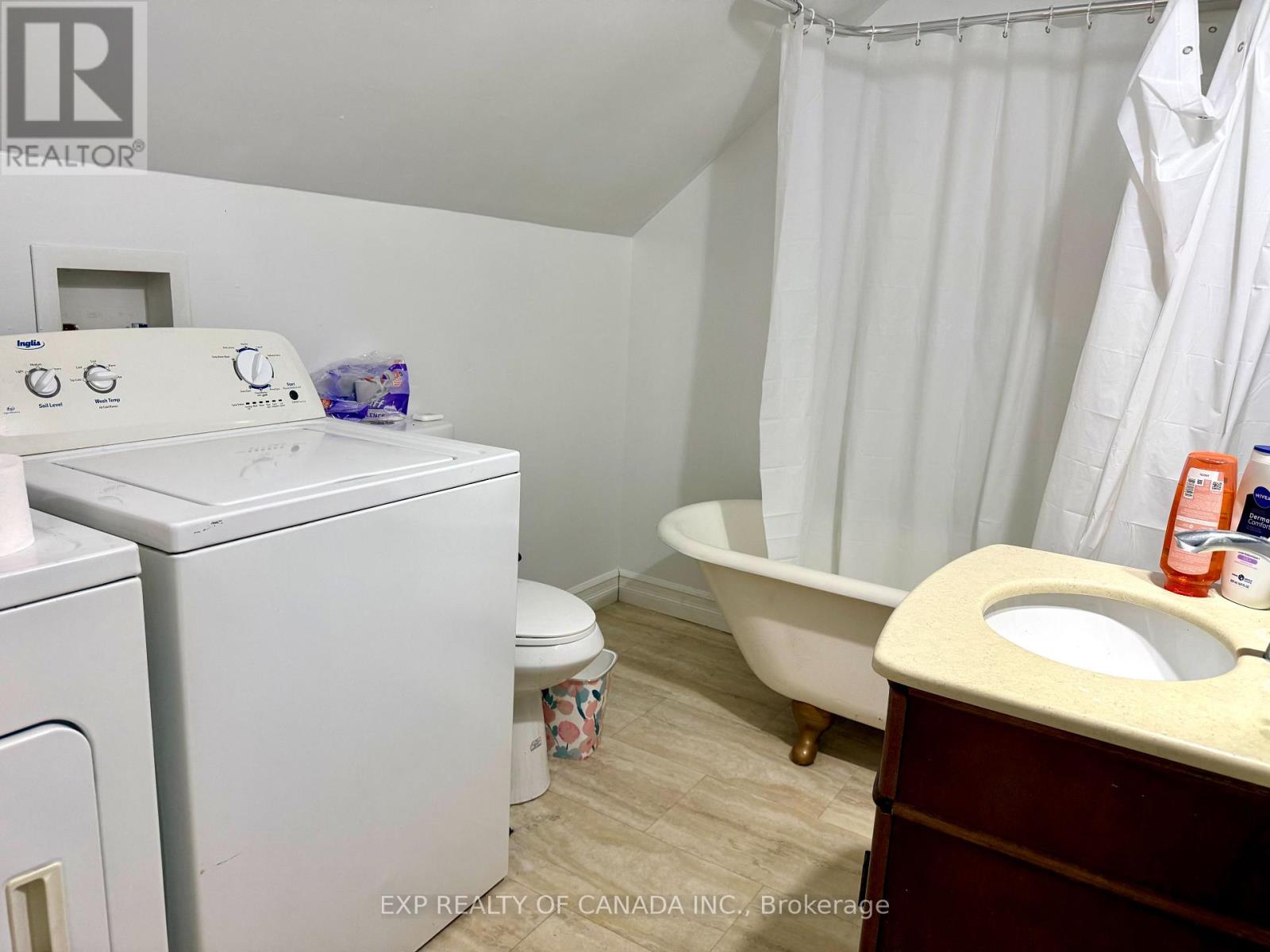 238 Elm Street South — photo 18