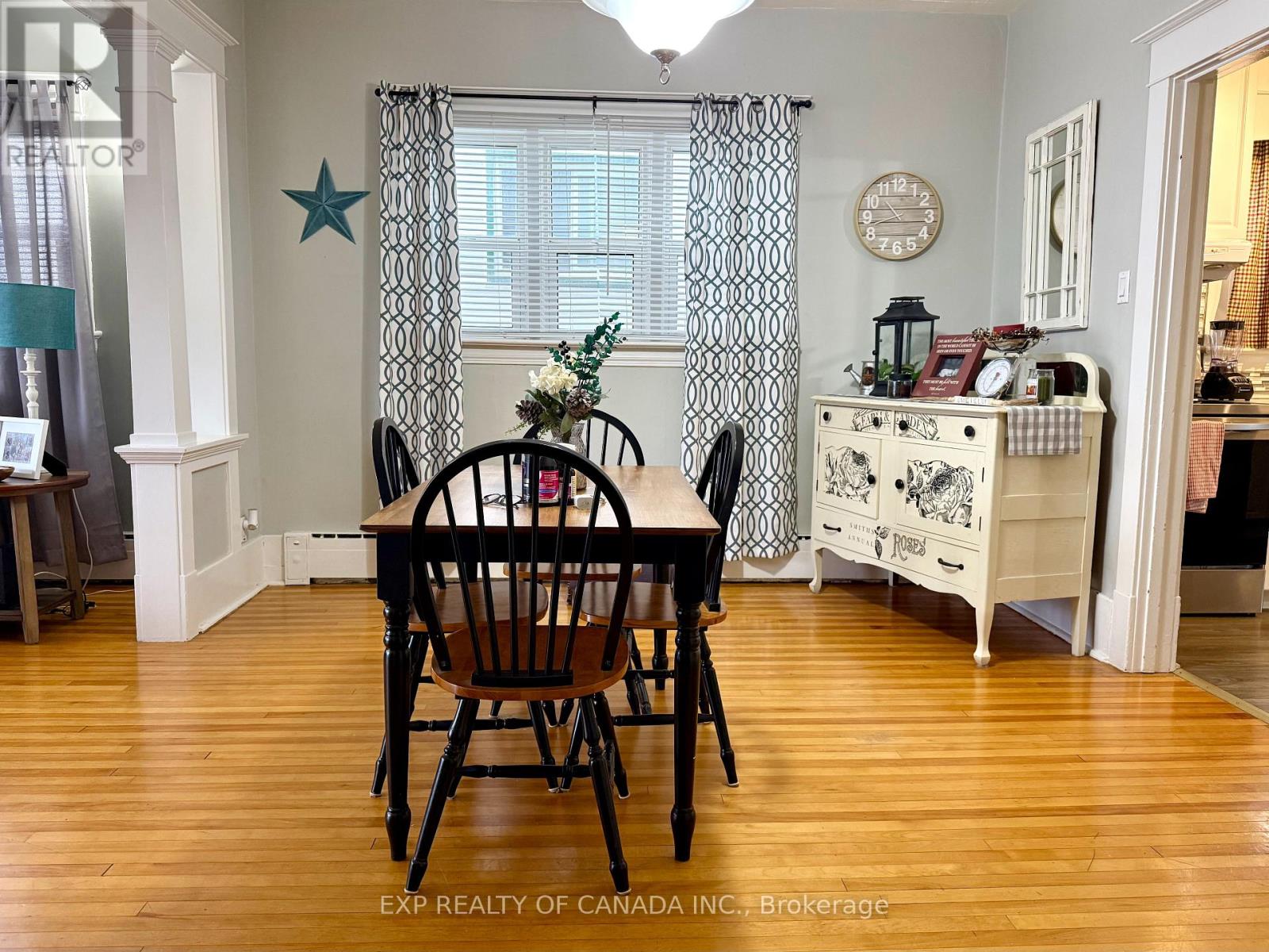 238 Elm Street South — photo 8