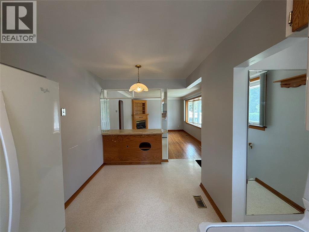 1201 Giffel Road — photo 4