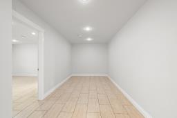 8846-8848-8850 60 Ave Nw, Edmonton, AB T6E6A6 Photo 24
