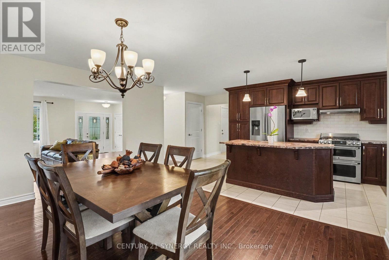 344 Colmar Street — photo 12
