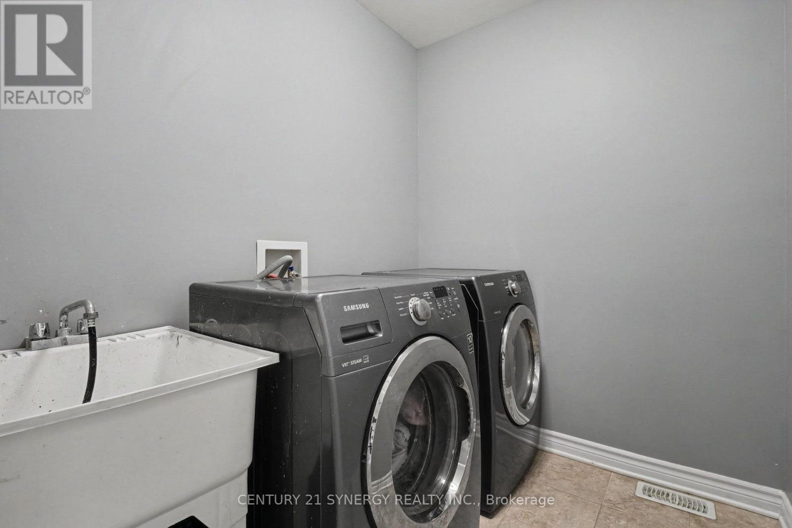 344 Colmar Street — photo 16