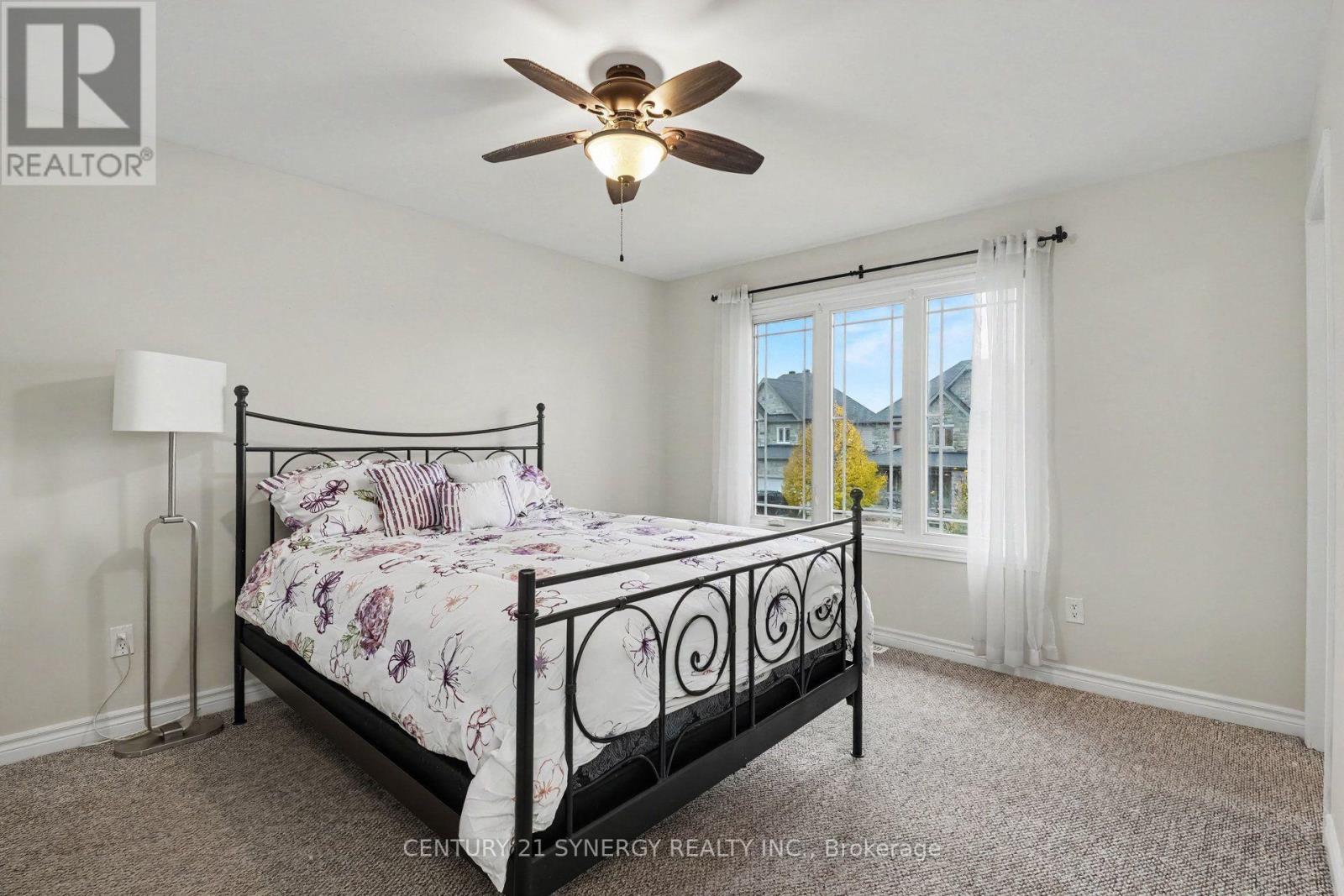 344 Colmar Street — photo 17