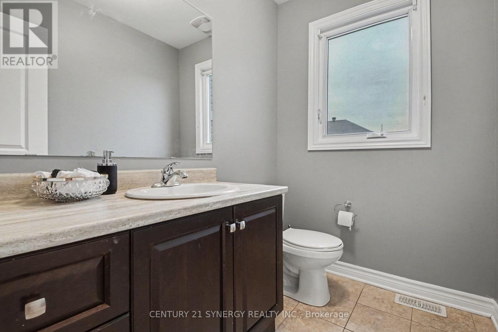 344 Colmar Street — photo 29