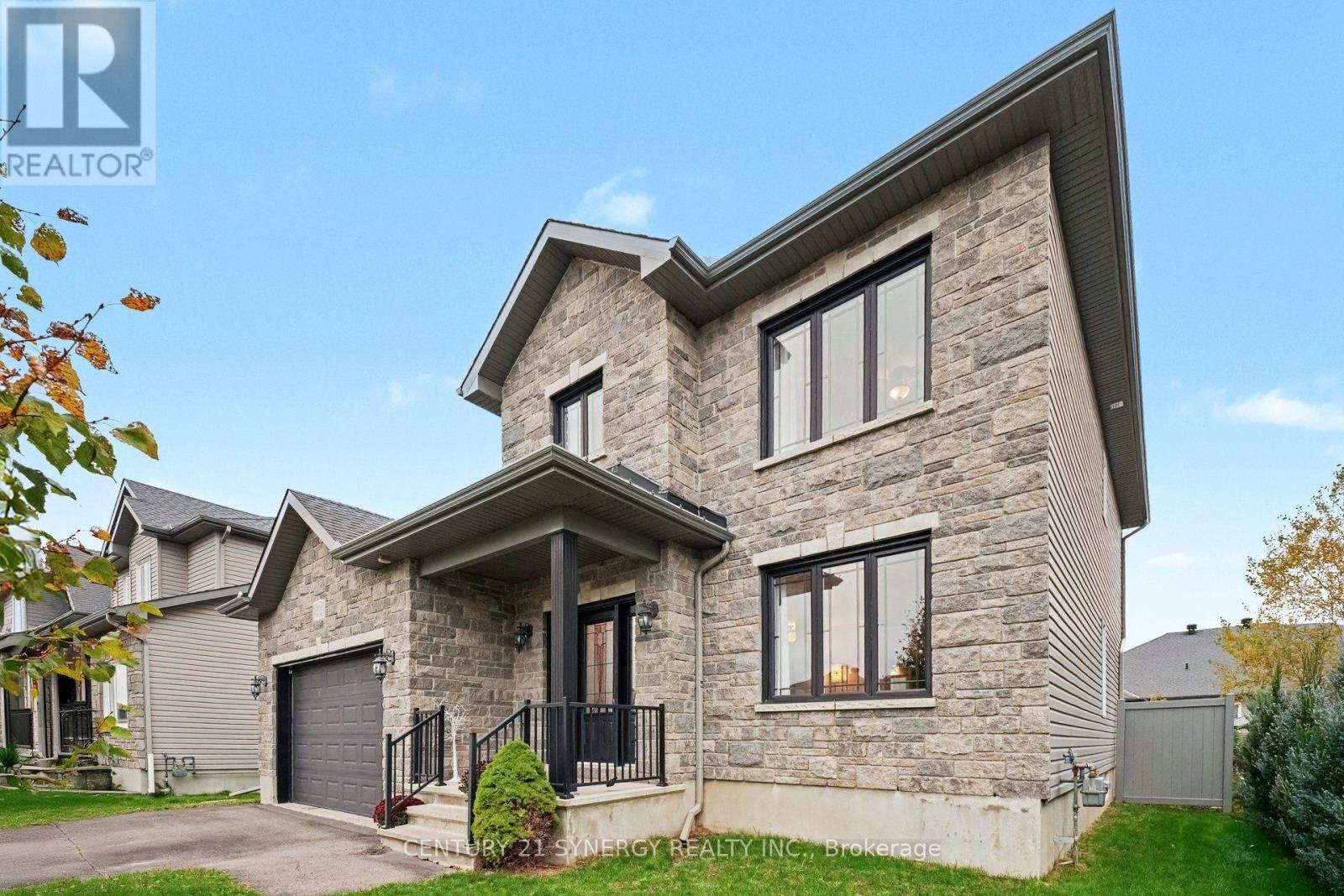344 COLMAR STREET - 3