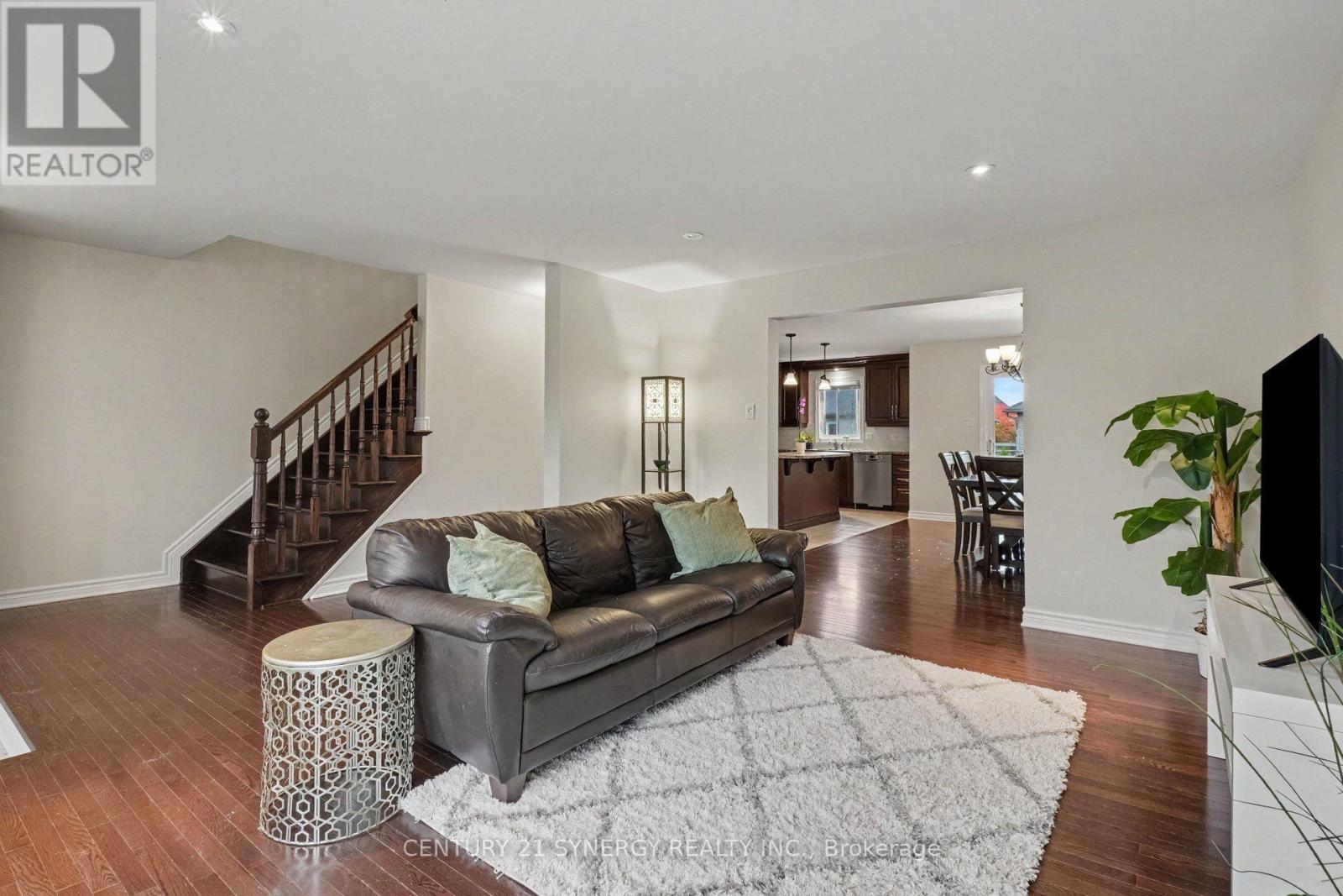 344 COLMAR STREET - 5