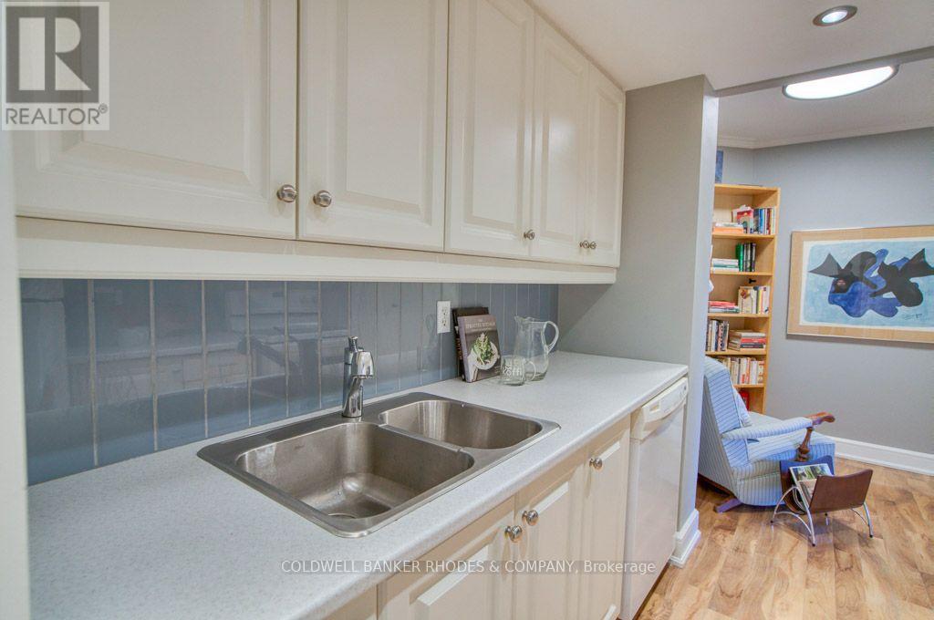 60 Mcleod Street — photo 18