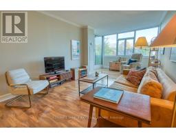 Den - 405 - 60 Mcleod Street, Ottawa, ON K2P2G1 Photo 6