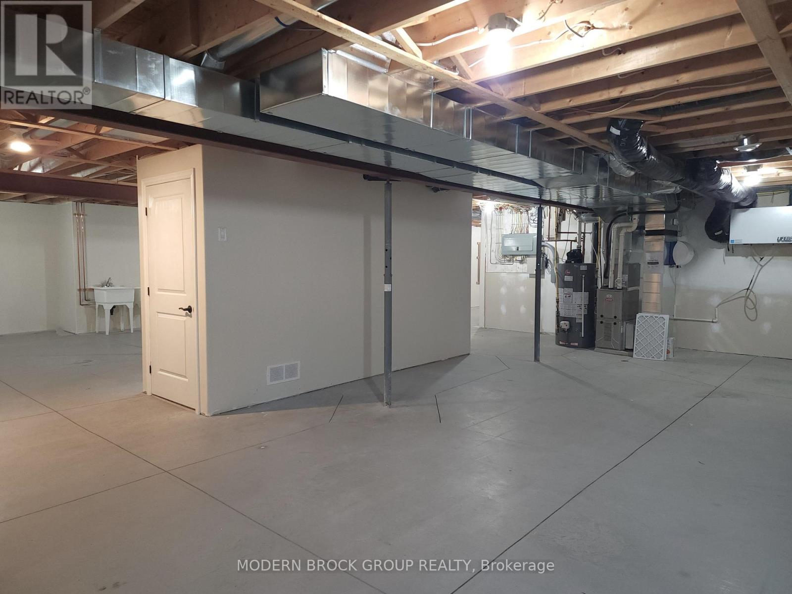 158 Wildwood Crescent — photo 41