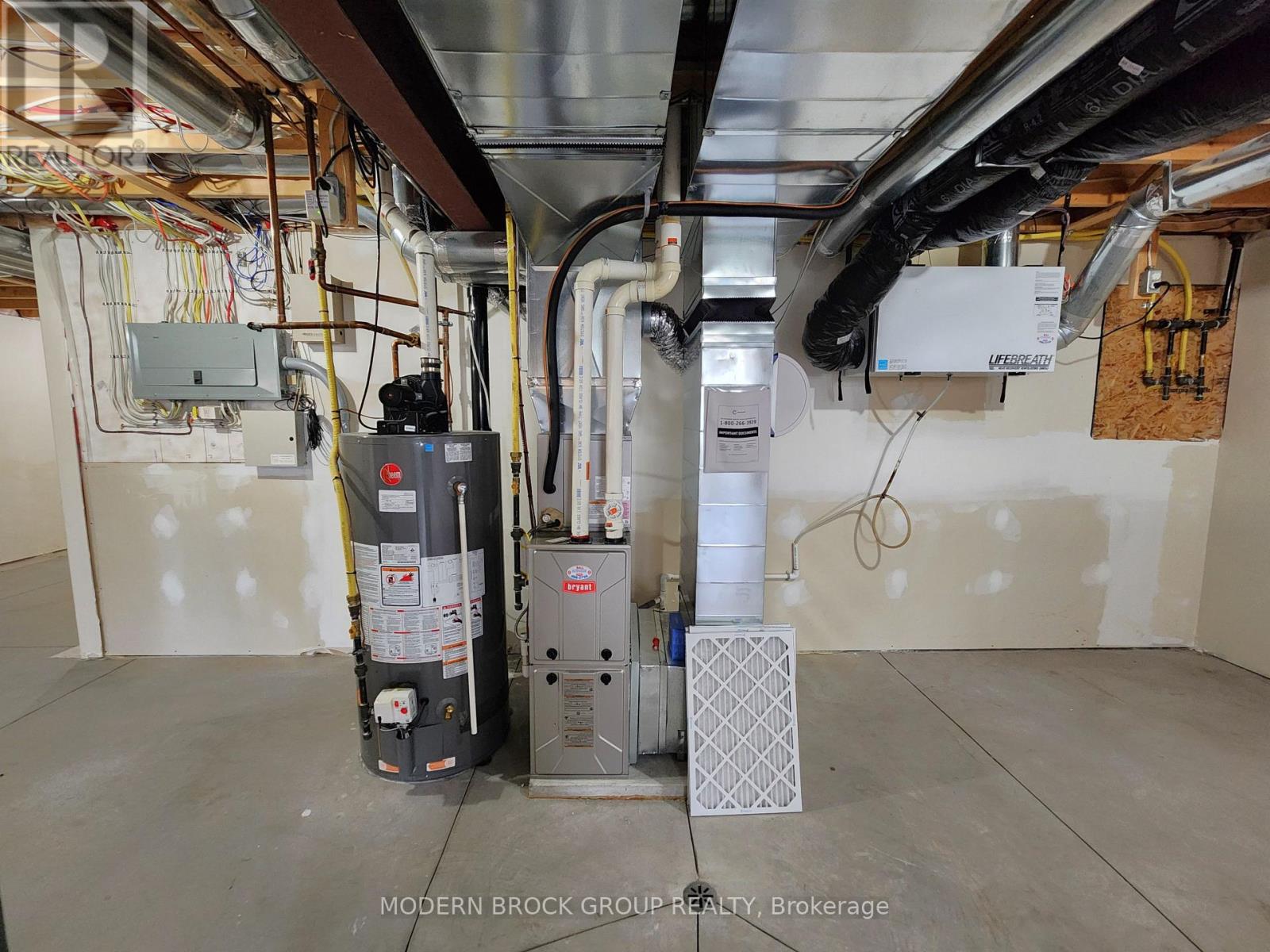 158 Wildwood Crescent — photo 43