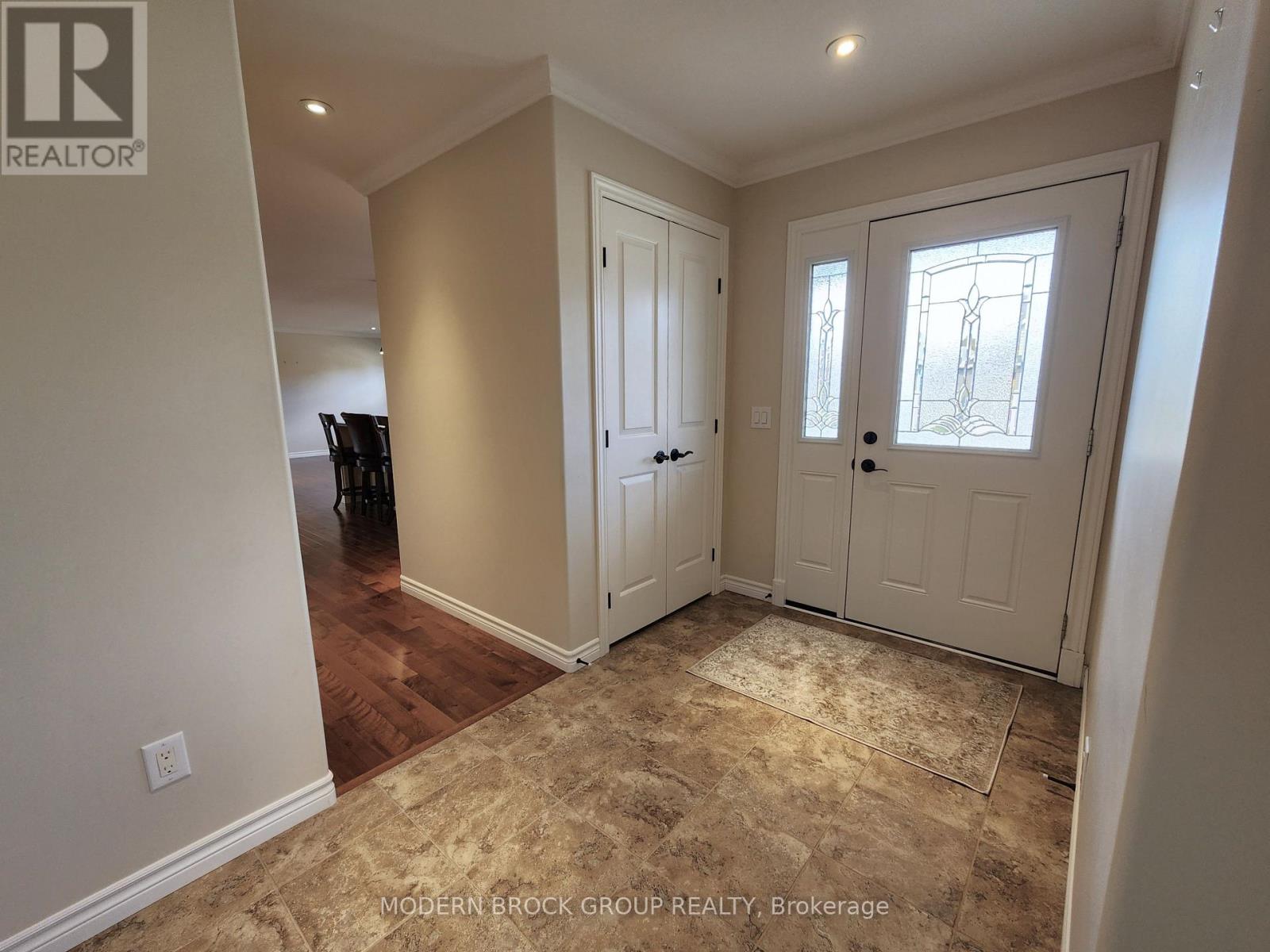158 Wildwood Crescent — photo 8