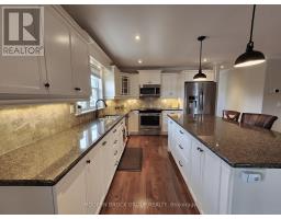 Bedroom 3 - 158 Wildwood Crescent, Brockville, ON K6V0A8 Photo 15