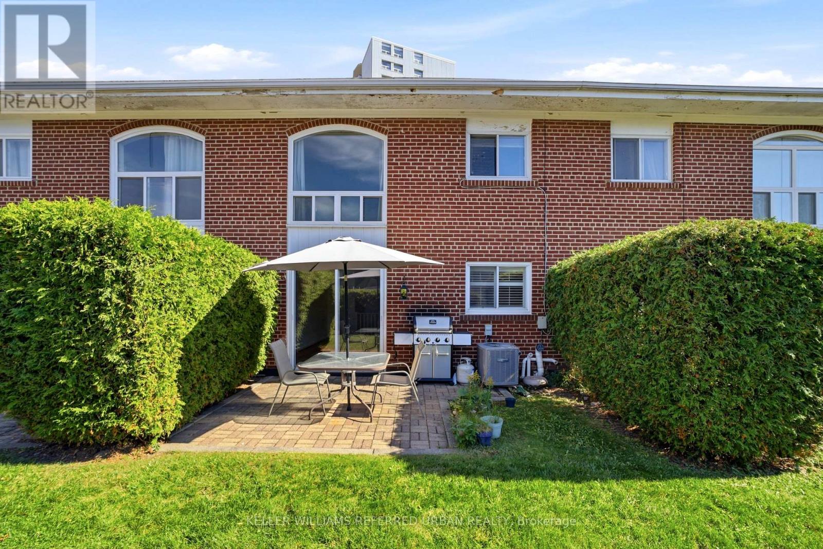102- 25 Esterbrooke Avenue, Toronto, ON photo 6