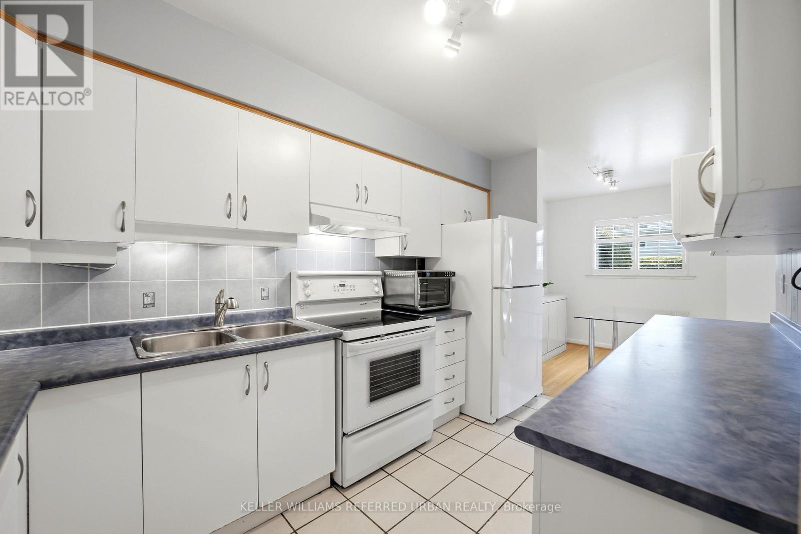 102- 25 Esterbrooke Avenue, Toronto, ON photo 8