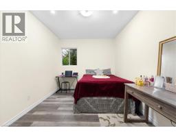 150 Bankside Drive, Kitchener, ON N2N3E4 Photo 25