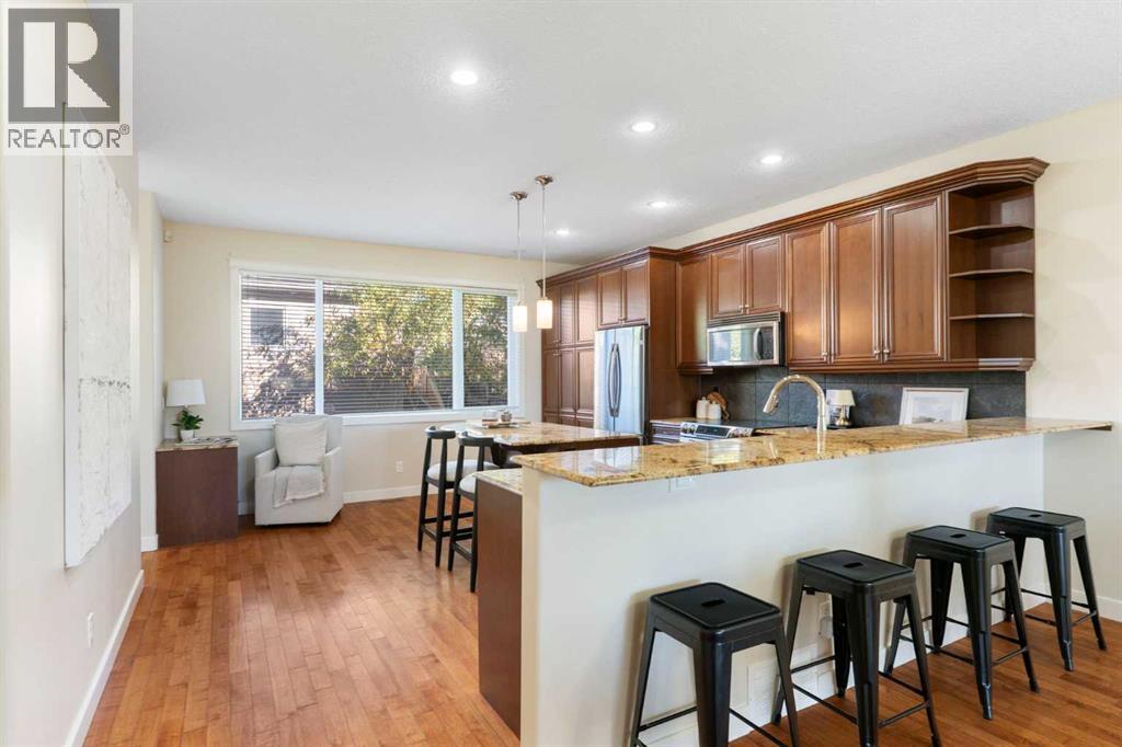 126 30 Avenue NE - 9