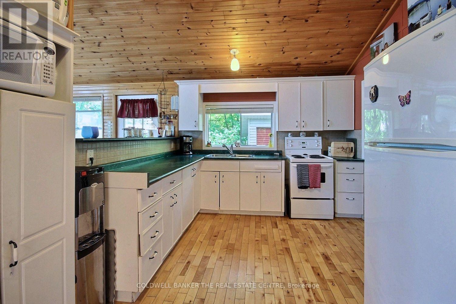 8 ISLAND 1RL Island, Gravenhurst, ON photo 12