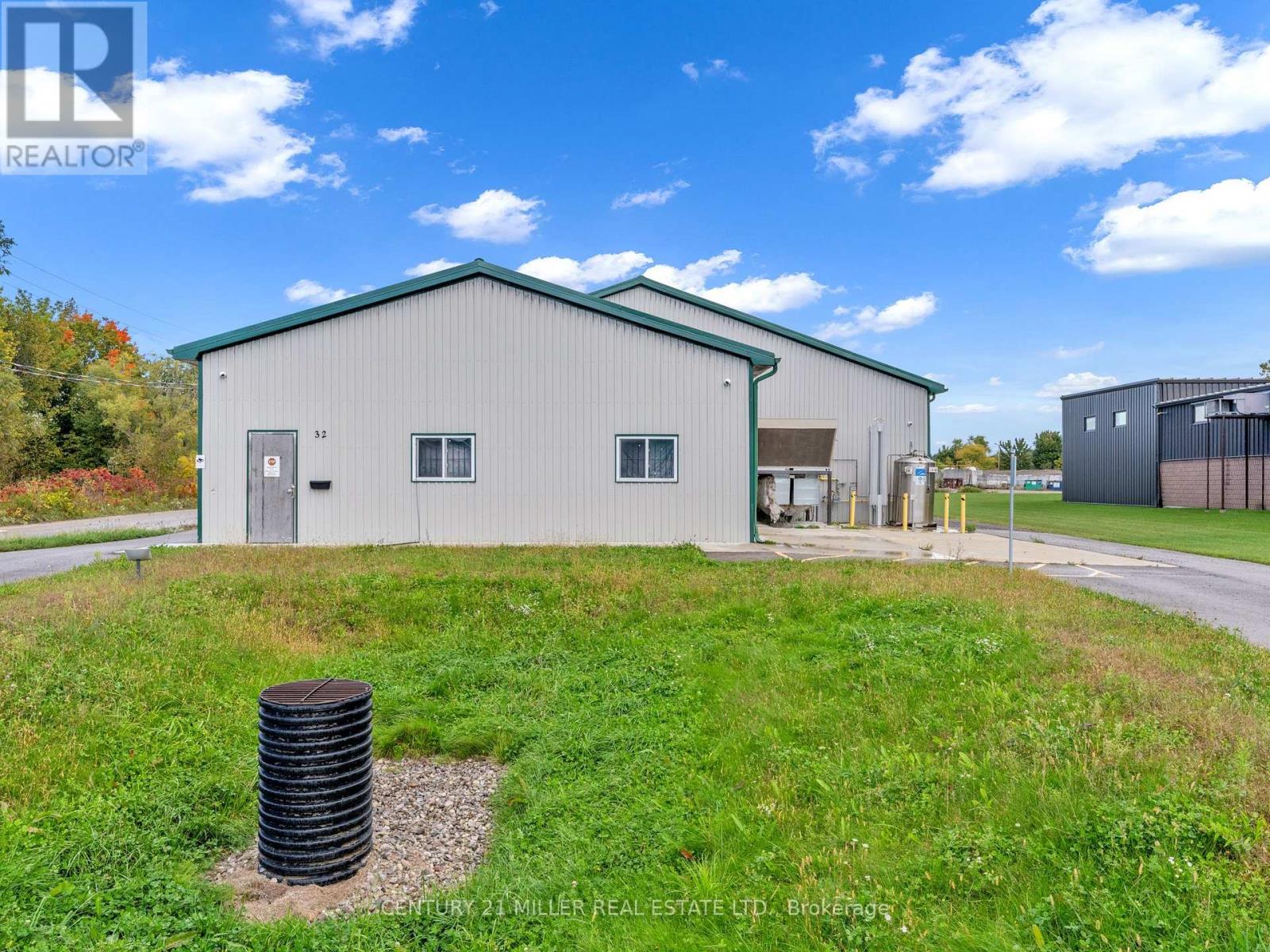 32 Clearview Drive West — photo 19