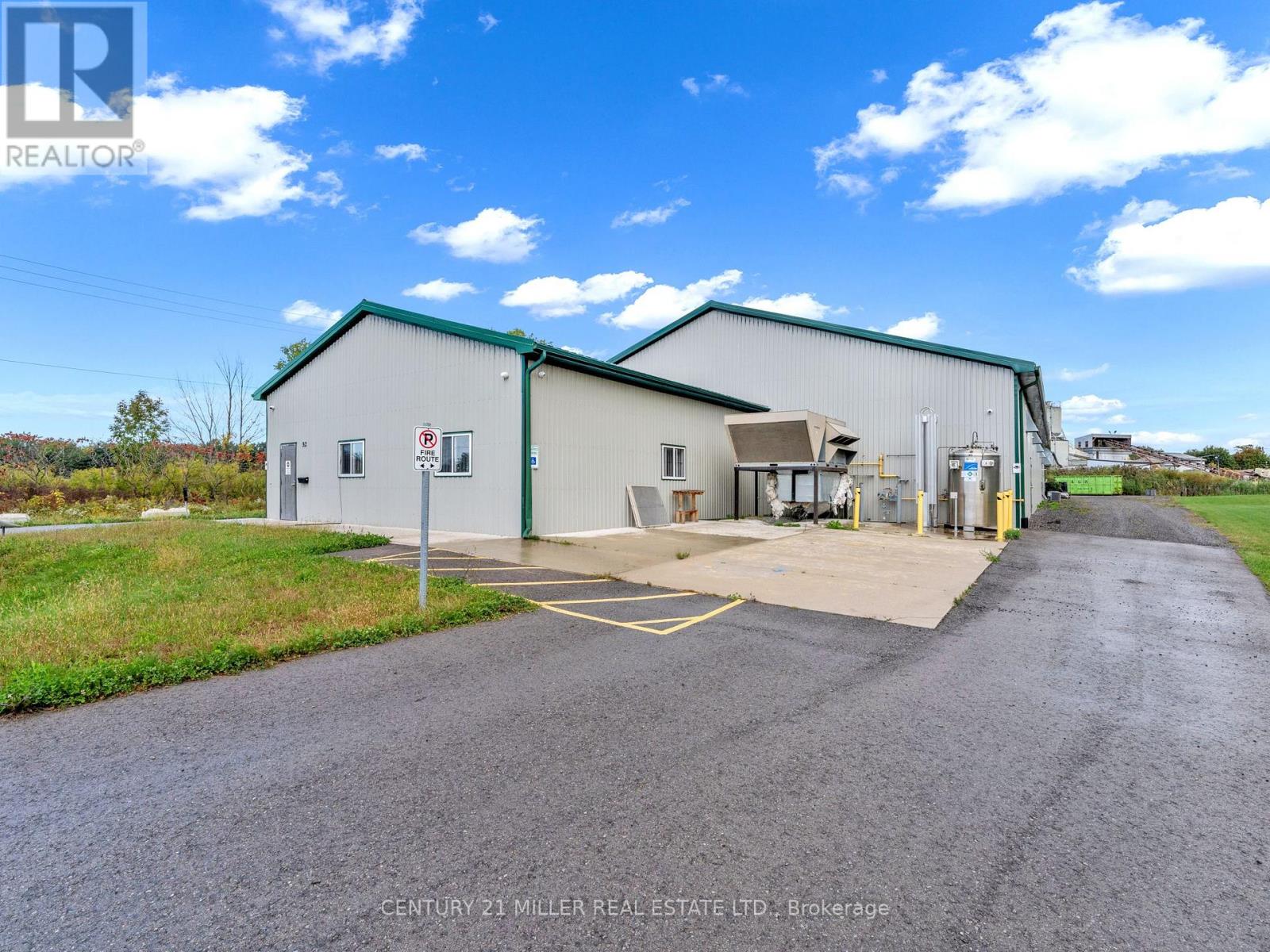 32 Clearview Drive West — photo 4