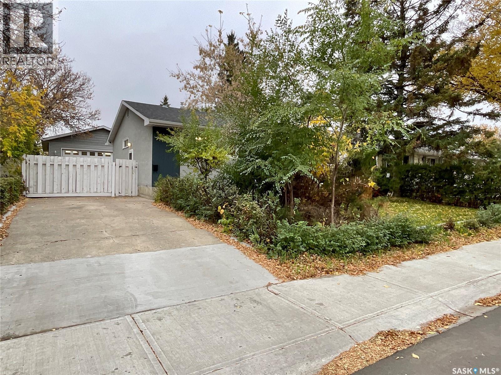 55 WALDEN CRESCENT - 10