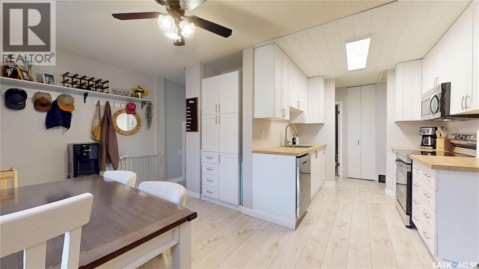 55 WALDEN CRESCENT - 32