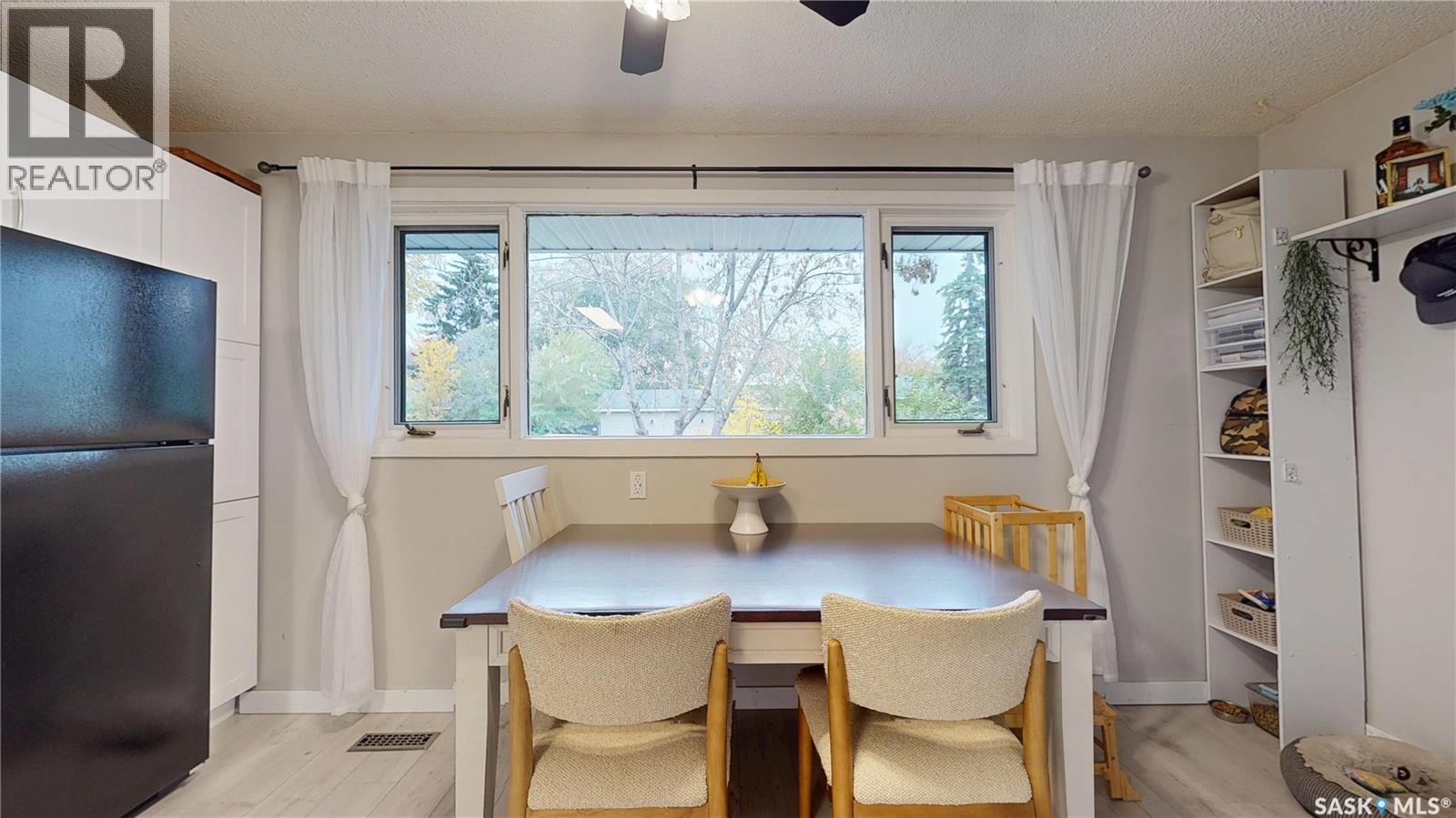 55 WALDEN CRESCENT - 44