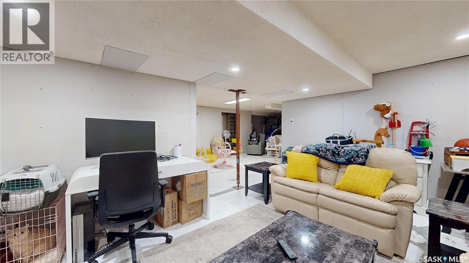55 WALDEN CRESCENT - 57