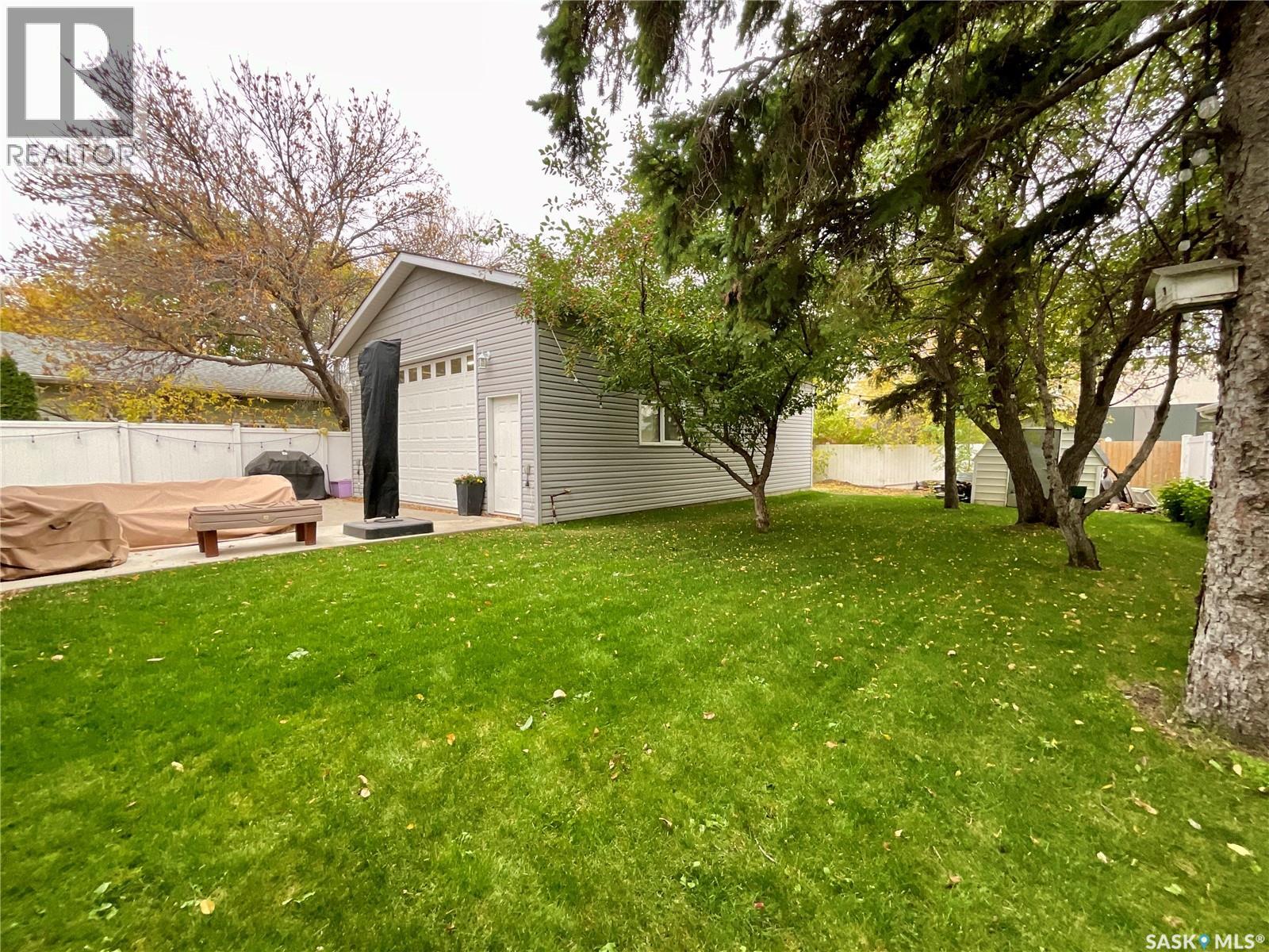 55 WALDEN CRESCENT - 6