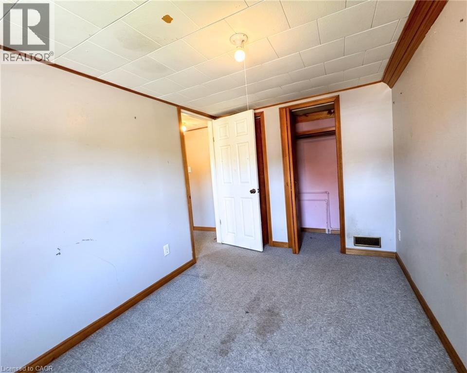 233 Talbot Street — photo 13