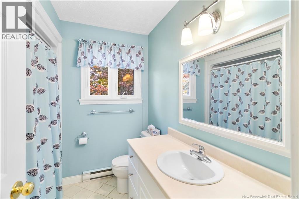 106 Hemlock Avenue - 26
