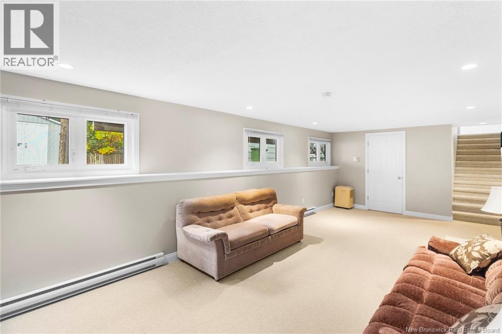 106 Hemlock Avenue - 29