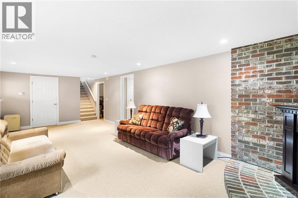 106 Hemlock Avenue - 30