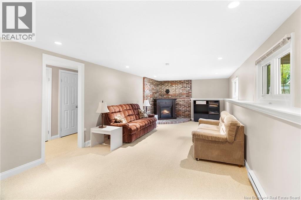 106 Hemlock Avenue - 31