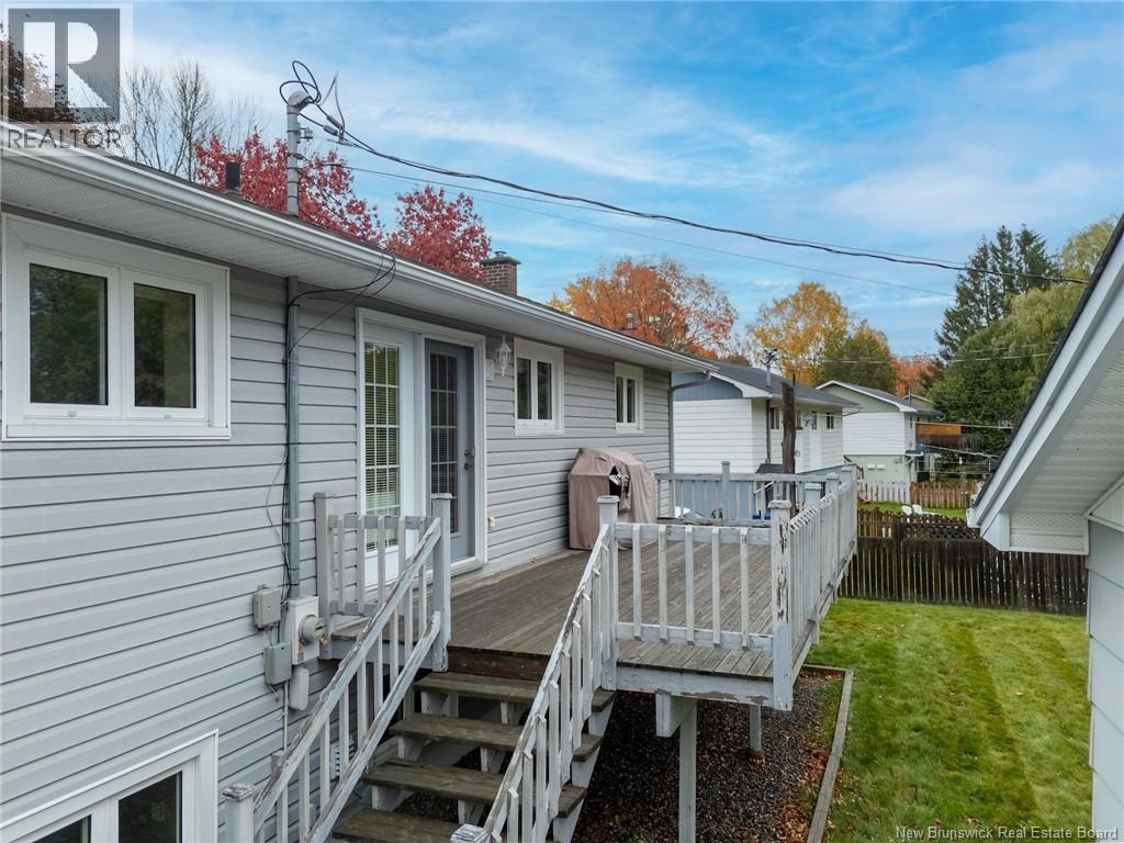 106 Hemlock Avenue - 40