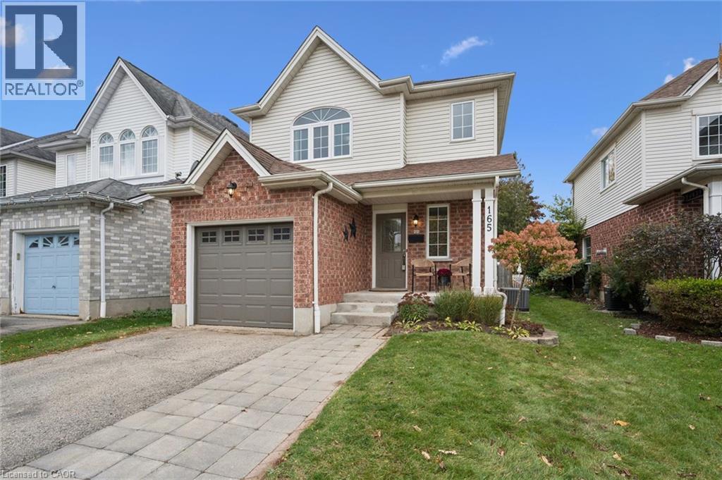 165 CAVELLETTI Court, Waterloo — photo 2