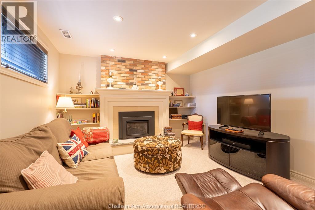 19 Glengarry CRESCENT - 28