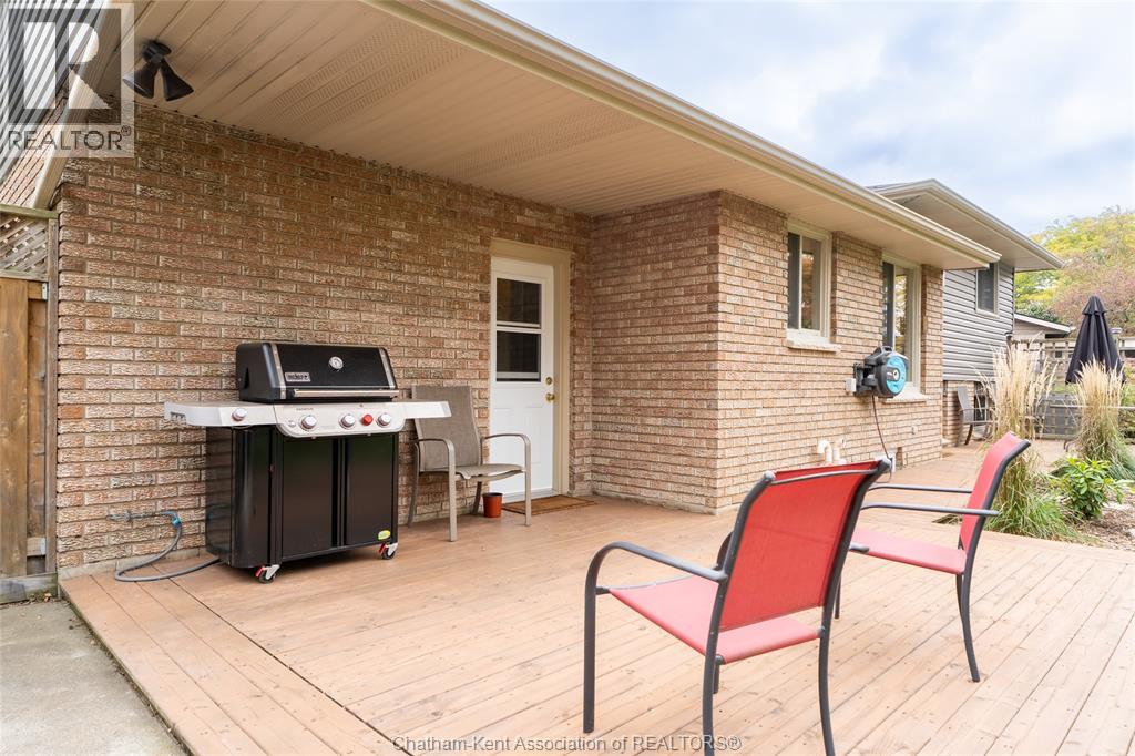 19 Glengarry Crescent — photo 38