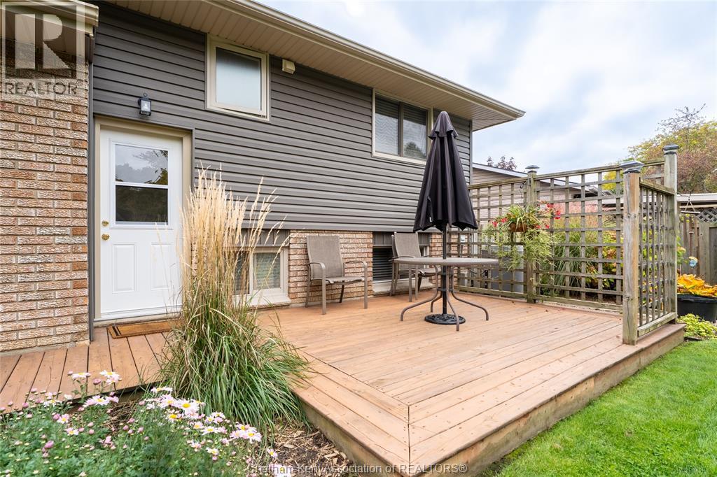 19 Glengarry Crescent — photo 43