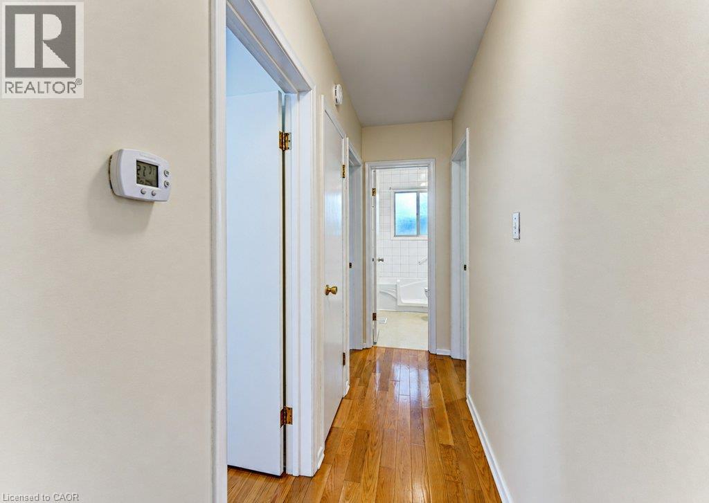25 Applewood Avenue — photo 17
