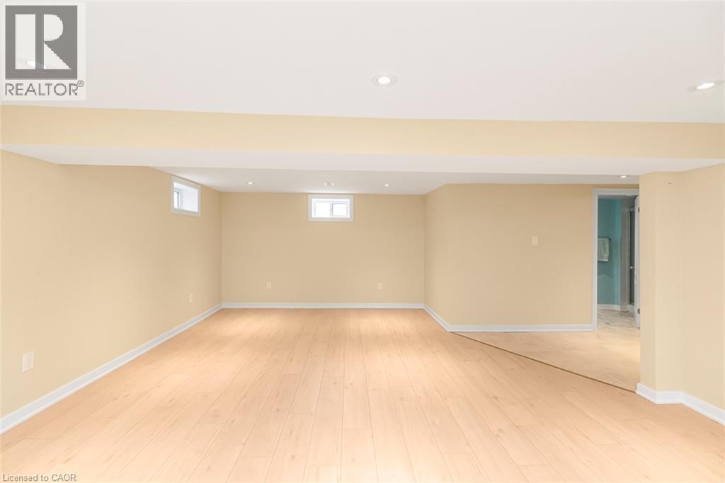 13 Meadowvale Avenue — photo 42