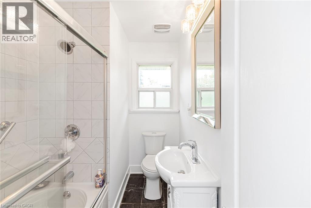 13 Meadowvale Avenue — photo 28
