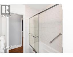 13 Meadowvale Avenue, Hamilton, ON L8G2L7 Photo 26