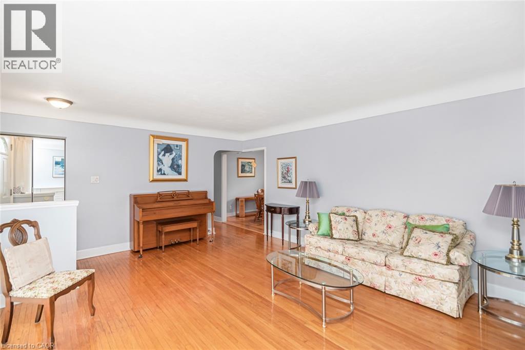 13 MEADOWVALE Avenue - 8