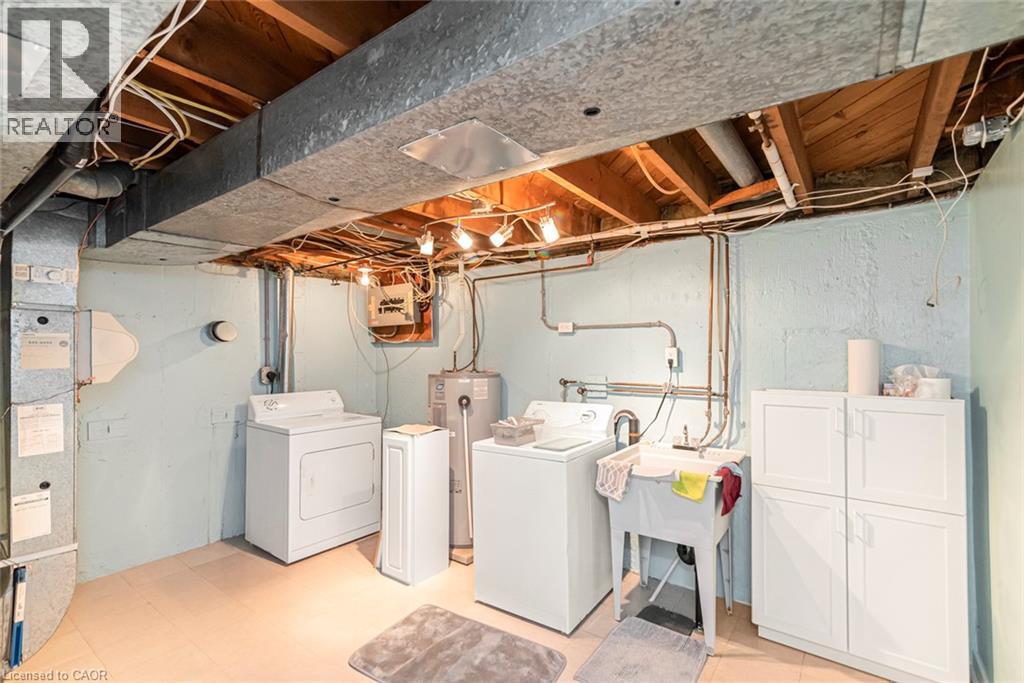 13 Meadowvale Avenue — photo 33