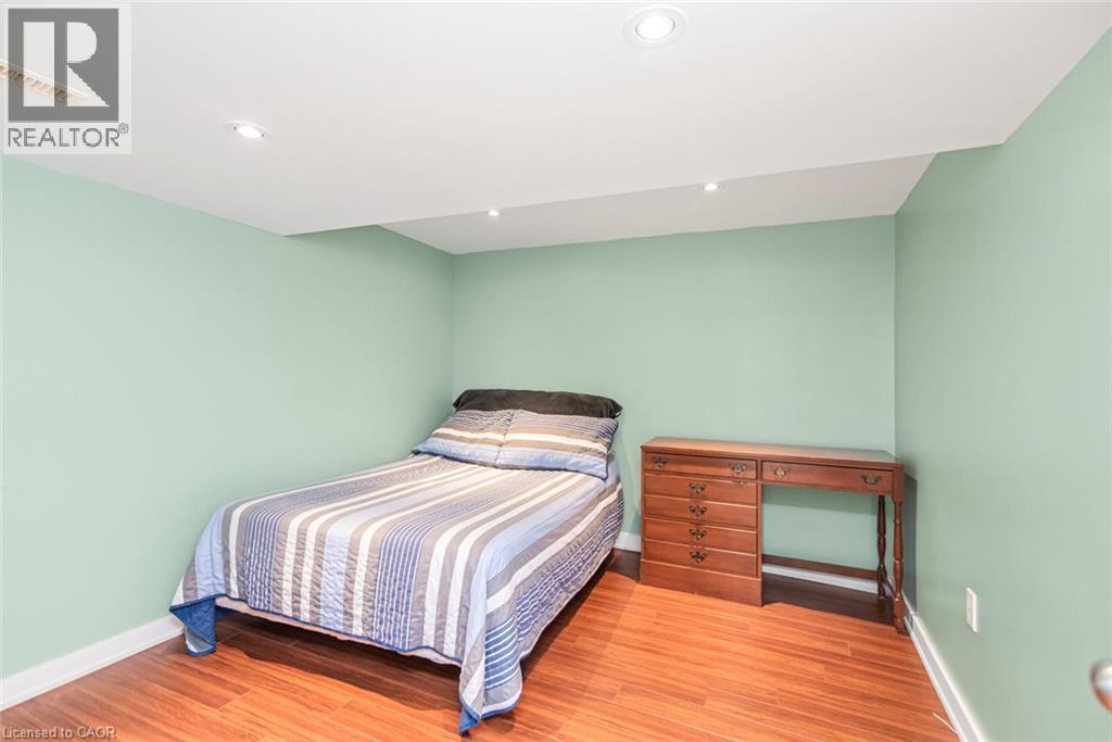 13 MEADOWVALE Avenue - 37
