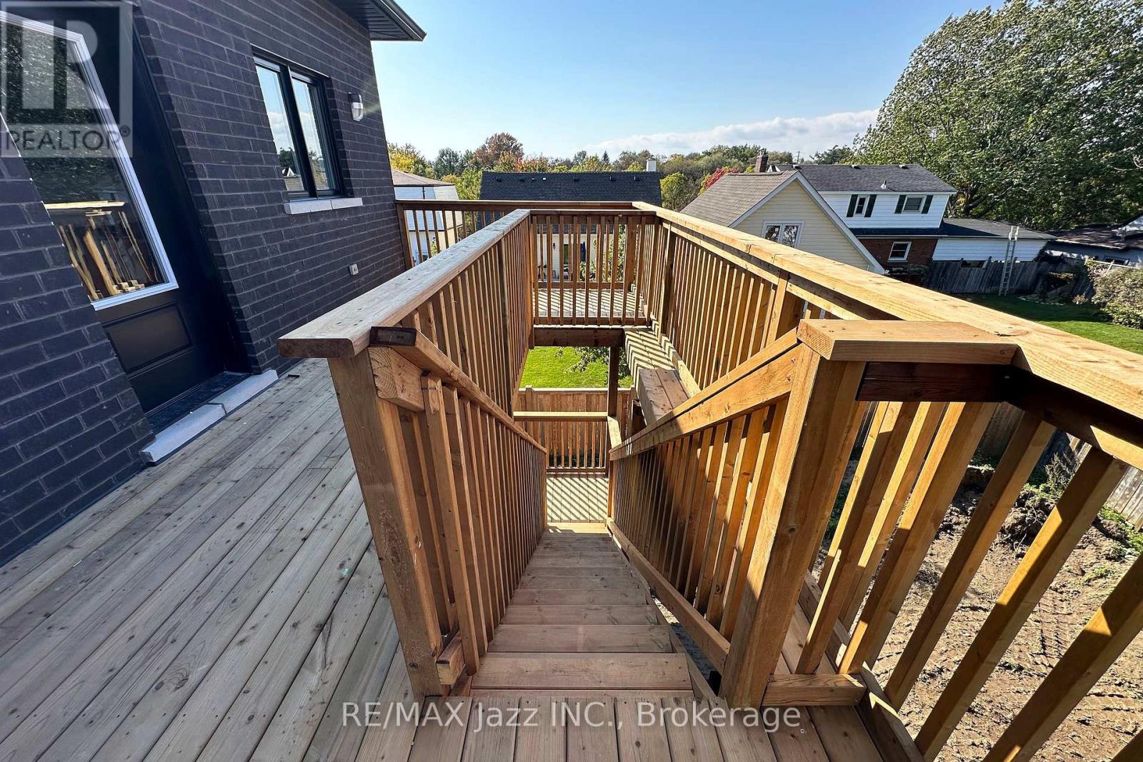UPPER- 760 Hoskin Avenue, Oshawa, ON photo 17