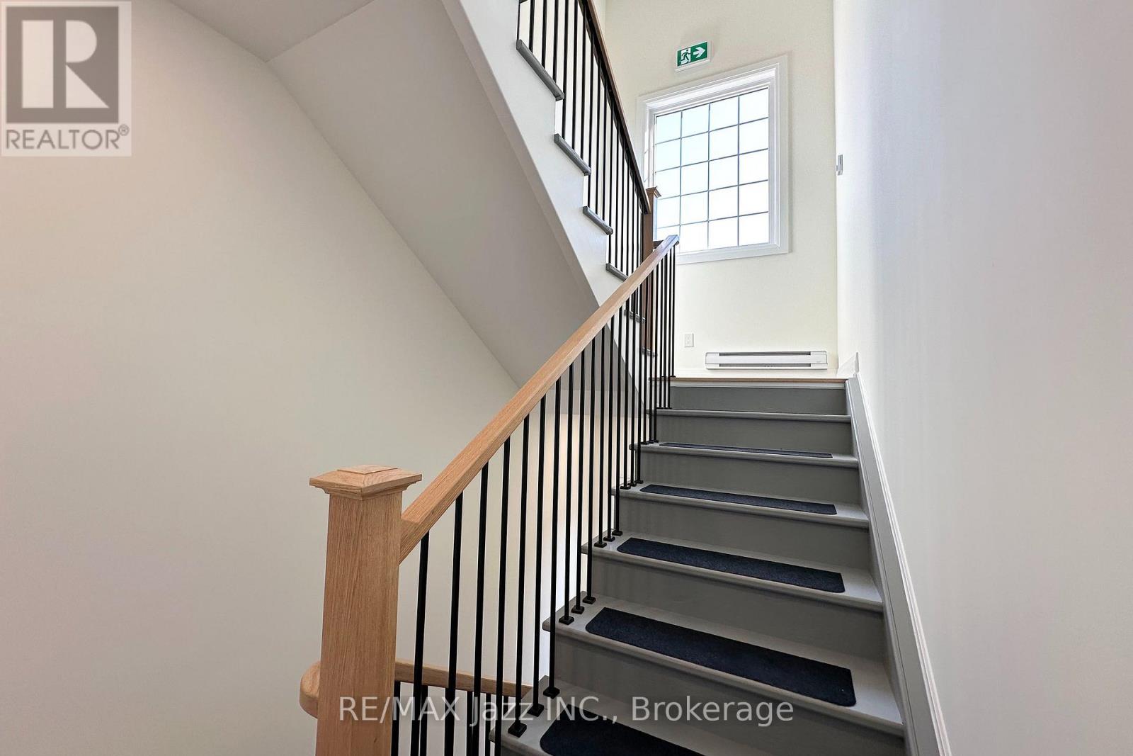 UPPER- 760 Hoskin Avenue, Oshawa, ON photo 18