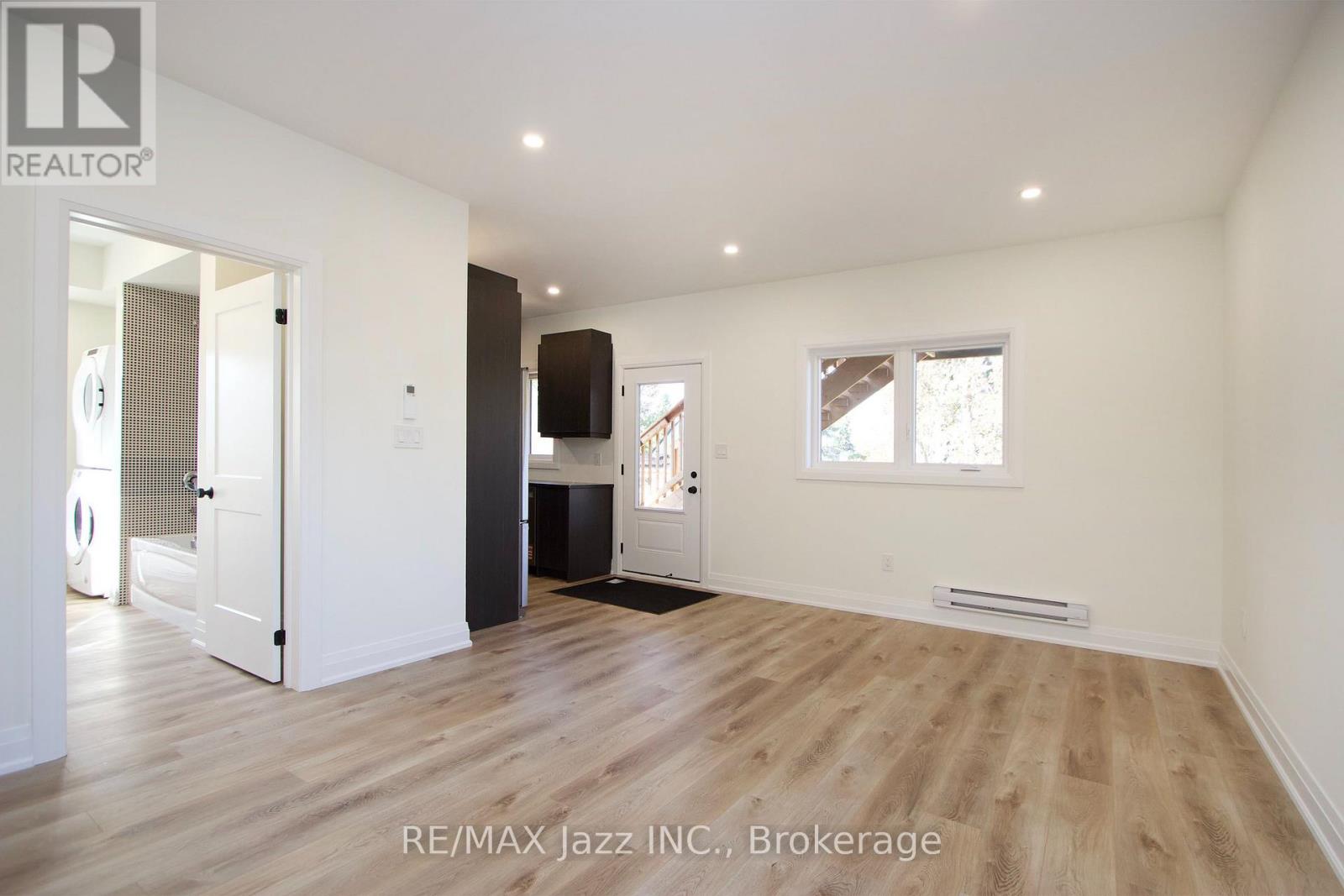 MAIN- 760 Hoskin Avenue, Oshawa, ON photo 9