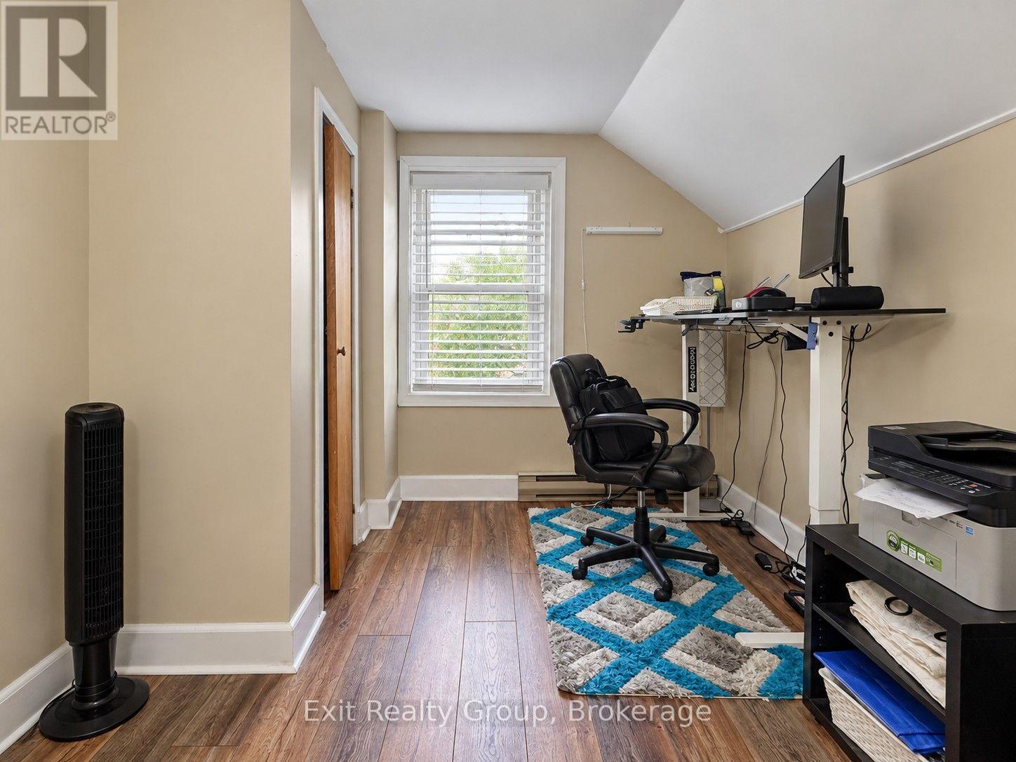 19 Cedar Street, Belleville, ON photo 15