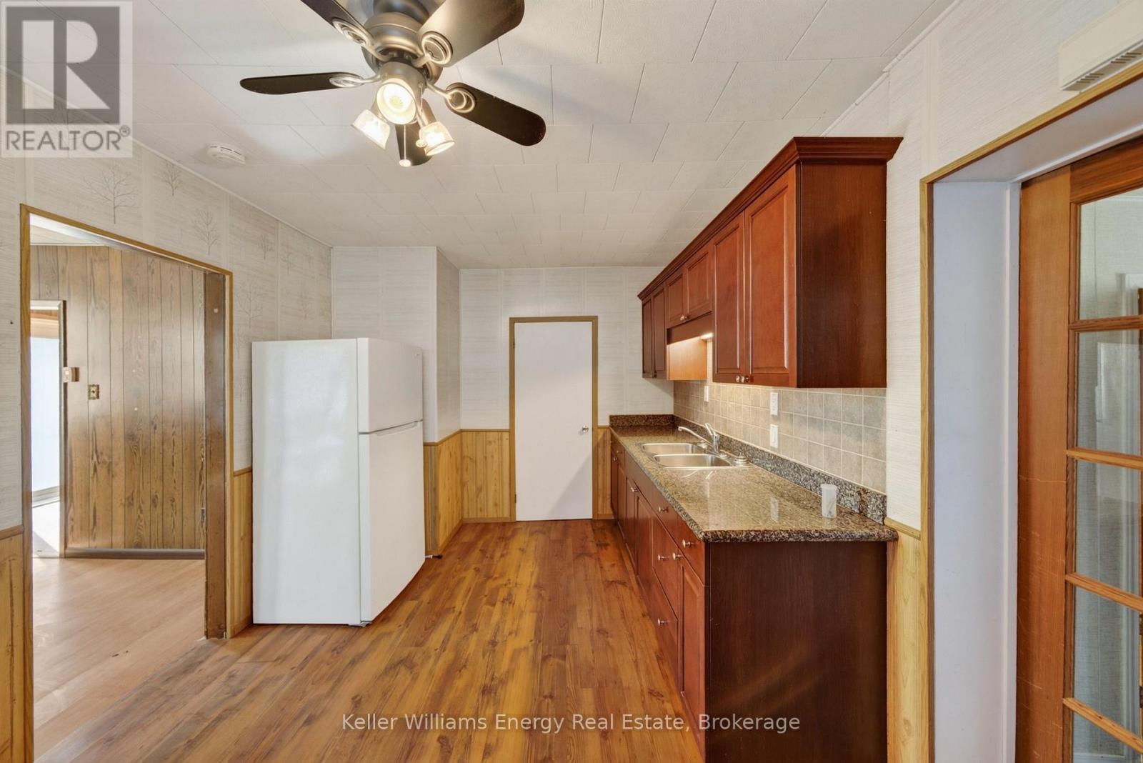 176 Wellington Main Street, Prince Edward County, ON photo 19